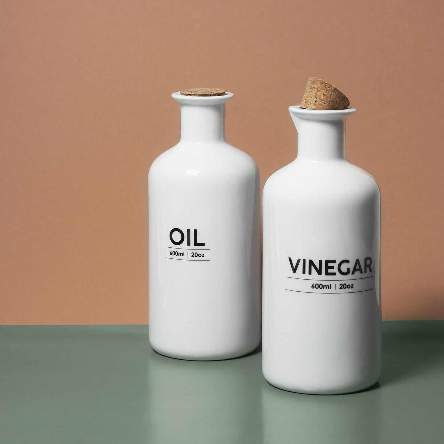 ONA Öl- und Essigflasche set 60cl weiß Cucina