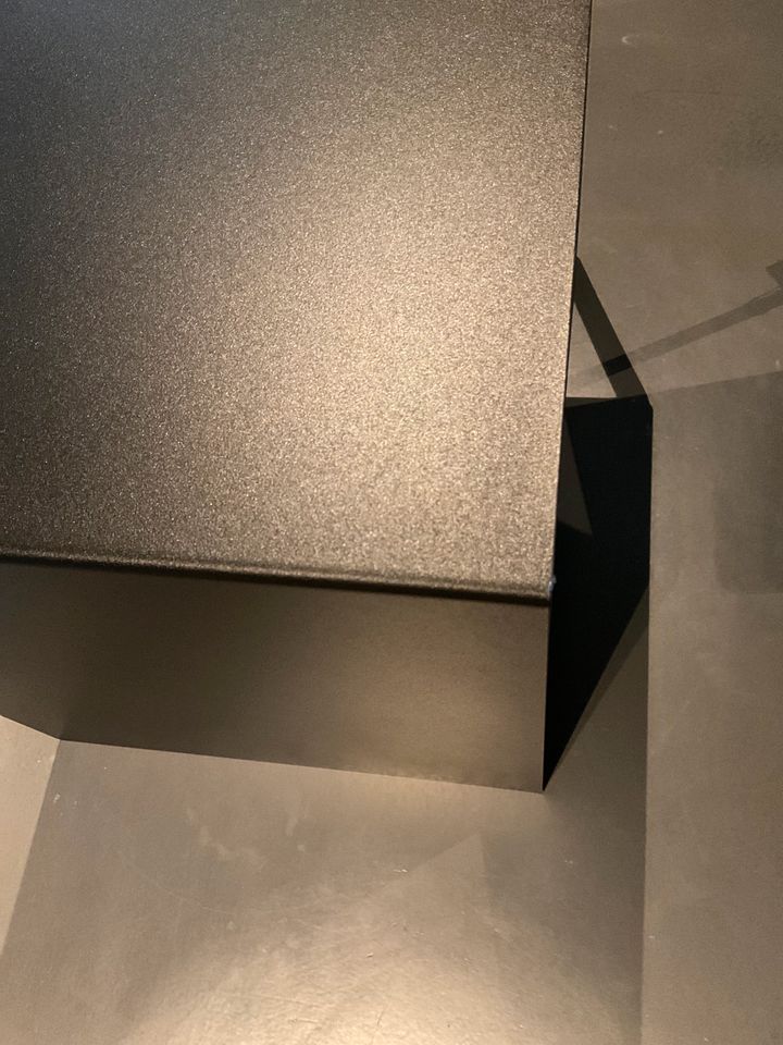 Ferm Living Cluster Tabels schwarz