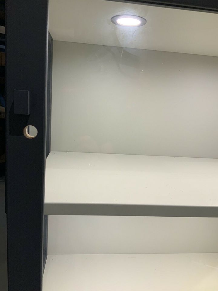 Kay Bojesen Glasvitrine aus dem Hause Rosendahl