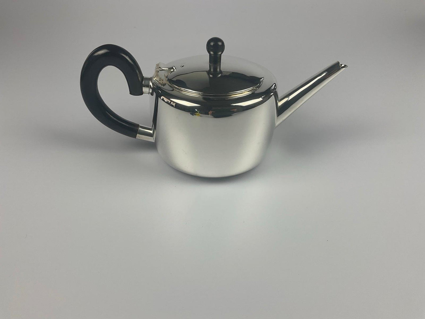 Edzard Sheffield 1,2 Liter schwerversilbert, Länge 27 cm