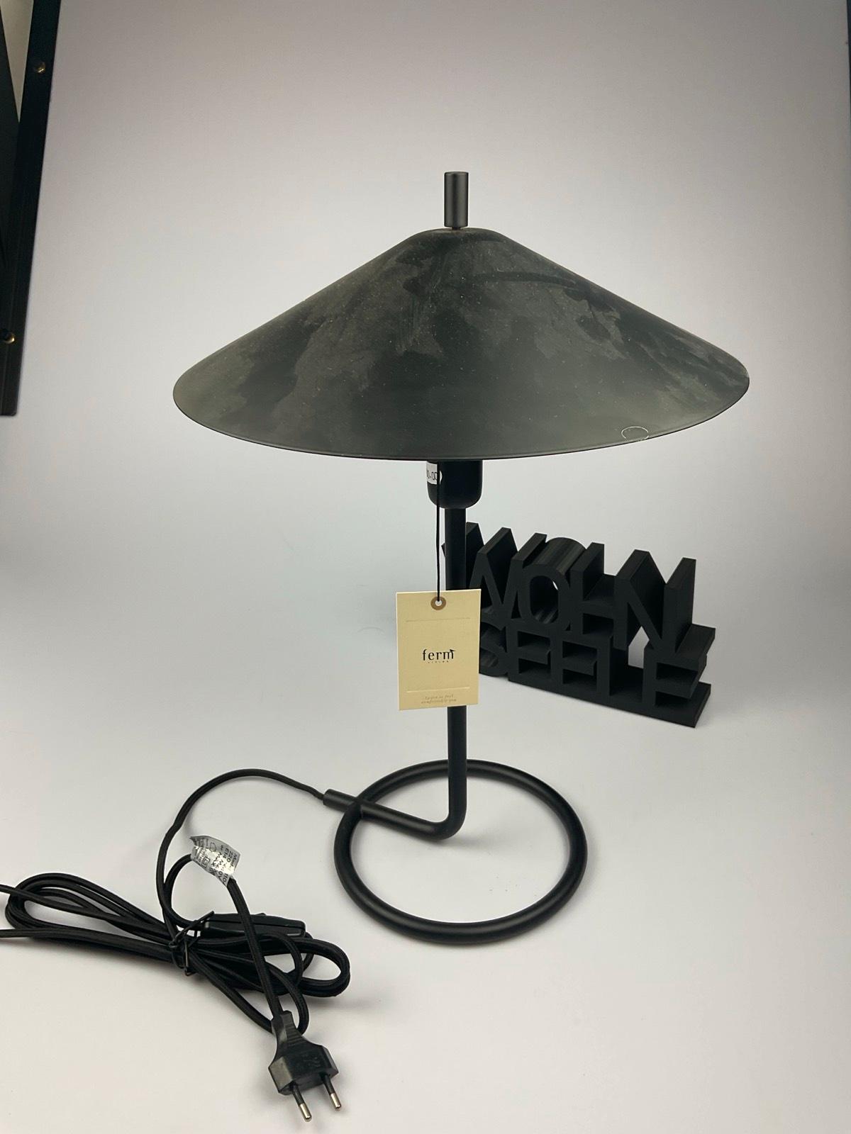 Ferm Living Filo Tischleuchte schwarz