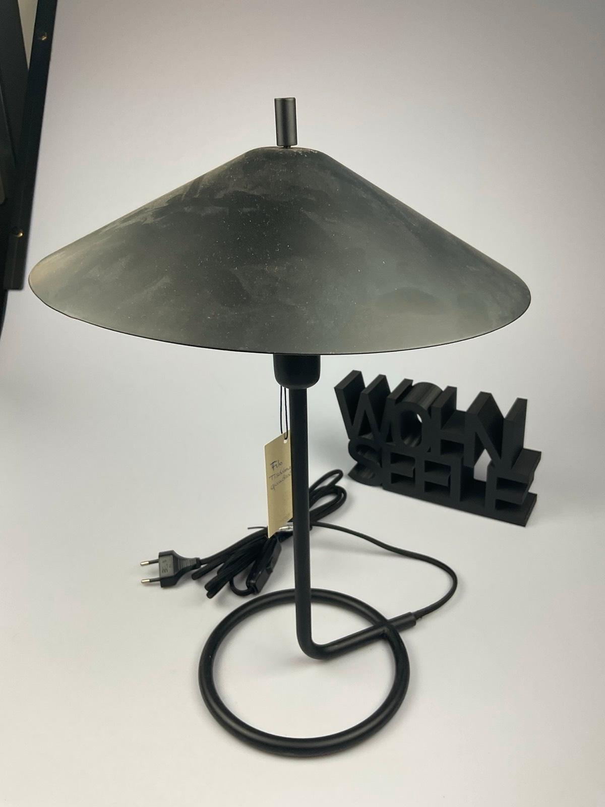 Ferm Living Filo Tischleuchte schwarz
