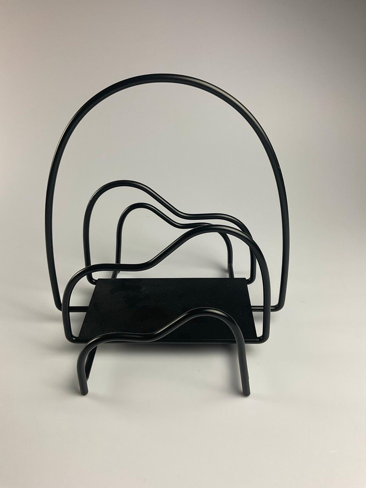 Ferm Living Lithos Magazine Holder schwarz