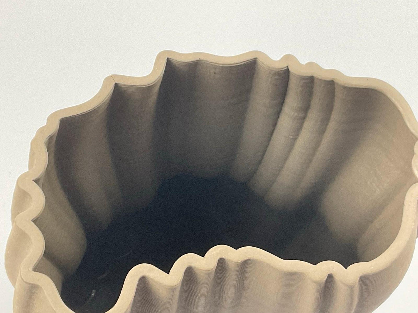 Ferm Living Moire Vase Gr. S Höhe 20 cm anthrazit
