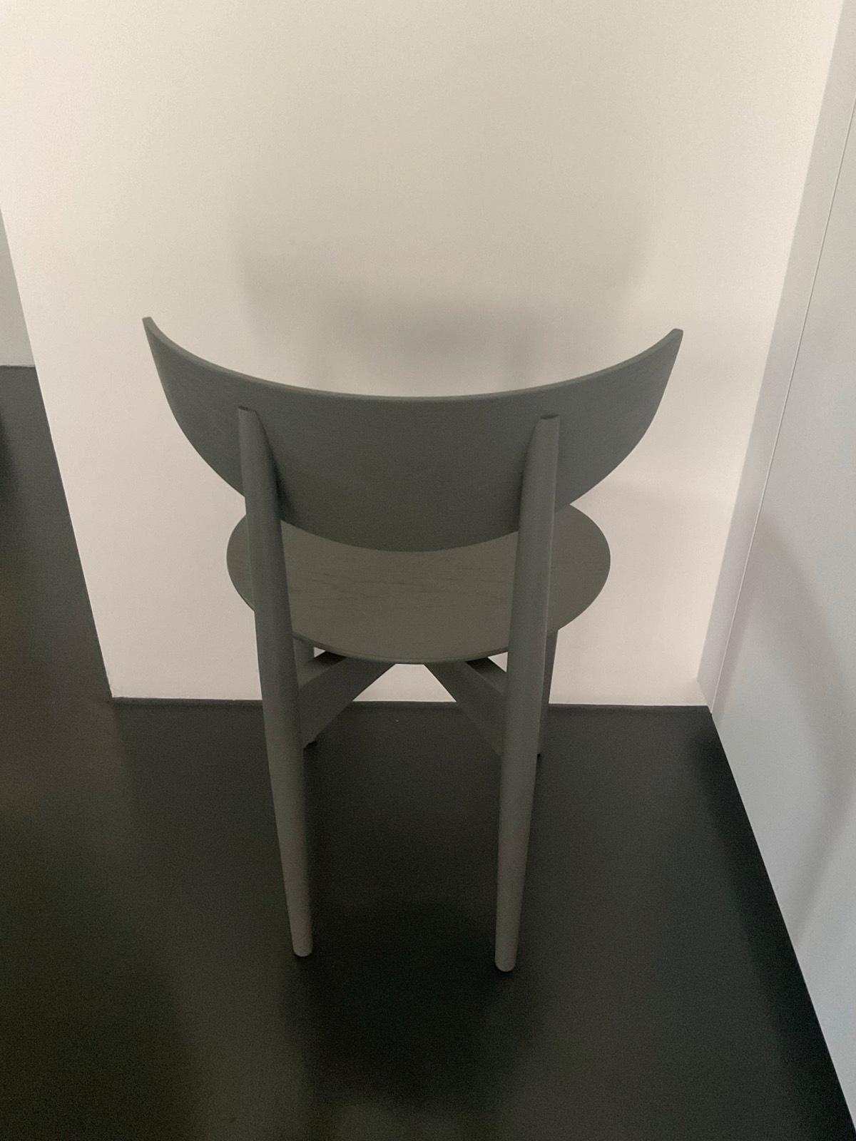 Ferm living Hermann Esstischstuhl Esche / warmes grau