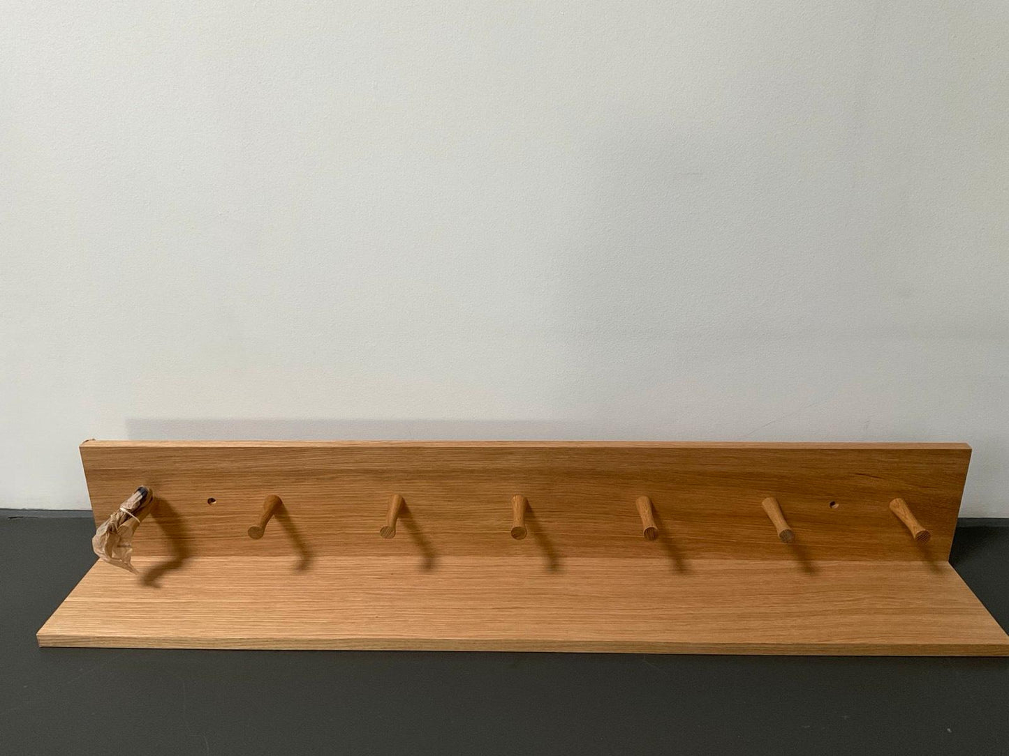 Ferm living Place Rack Hakenleiste Wandregal oiled oak large