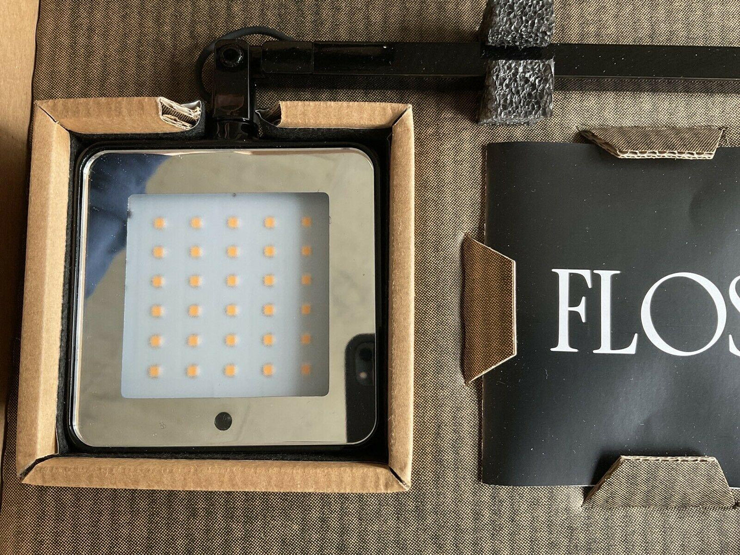 Flos Kelviin LED Base Tischleuchte schwarz