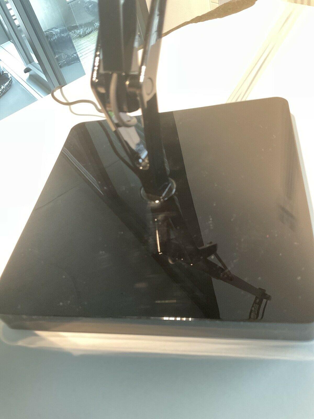 Flos Kelviin LED Base Tischleuchte schwarz
