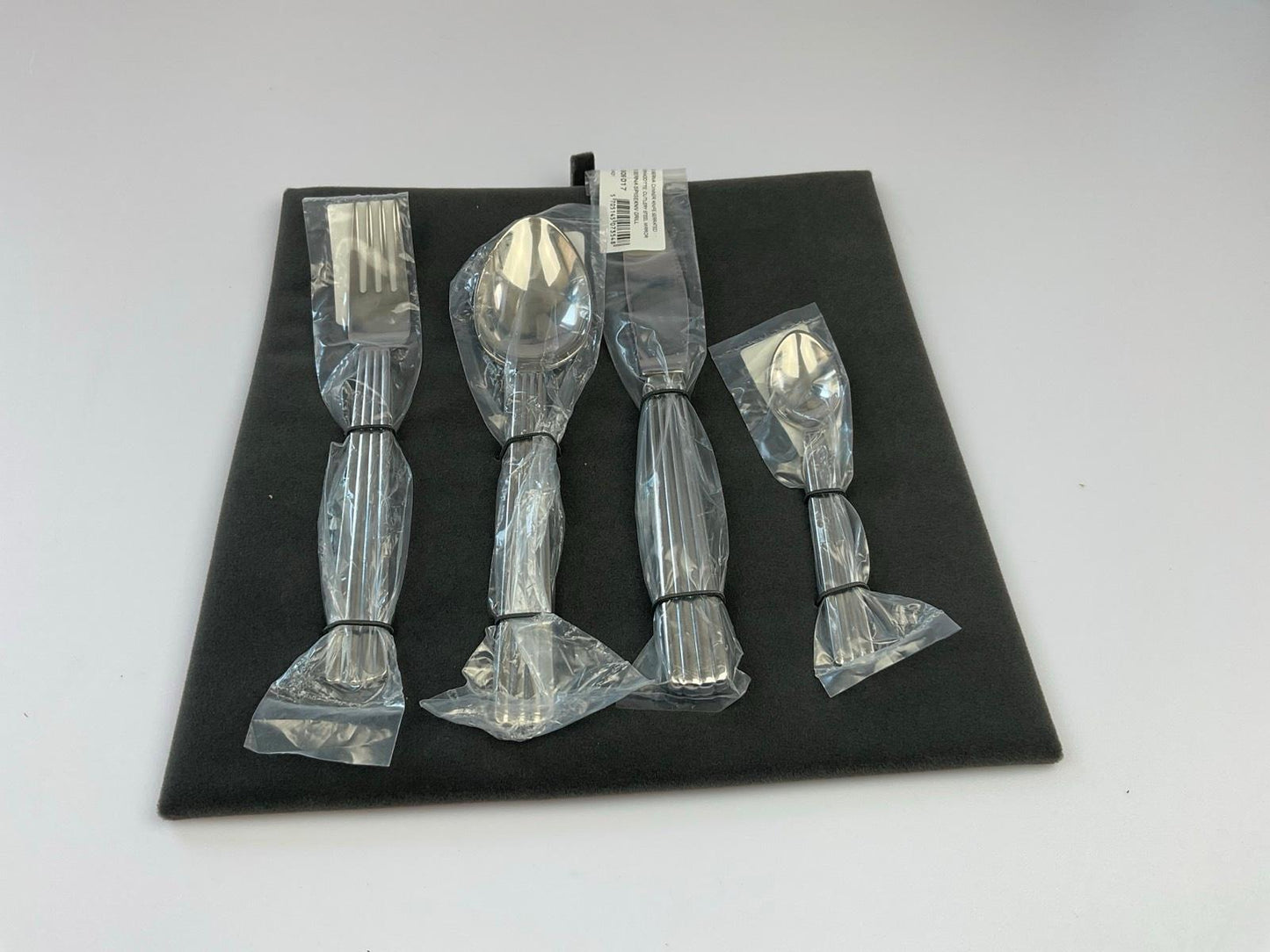 Georg Jensen Besteck eigentlich 41-teilig, es fehlen aber 7 Messer