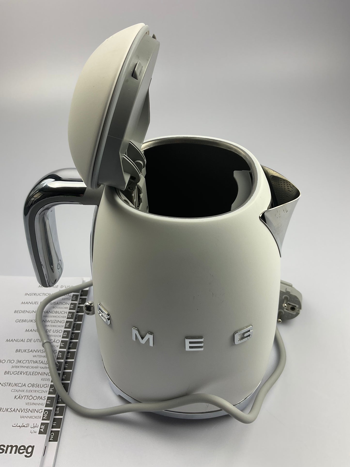 Smeg Wasserkocher weiß matt