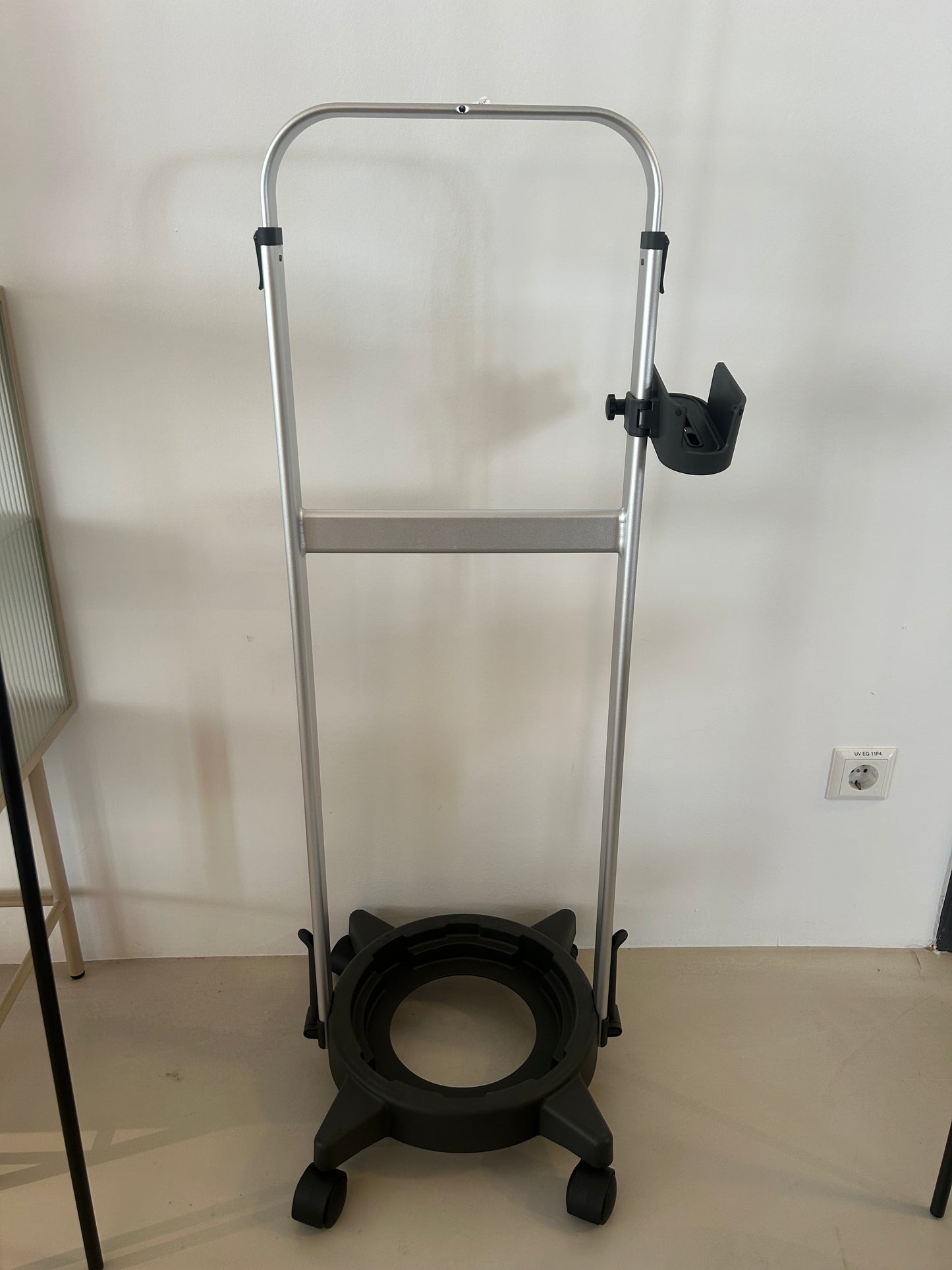 Laurastar Carts Izzi B-Ware