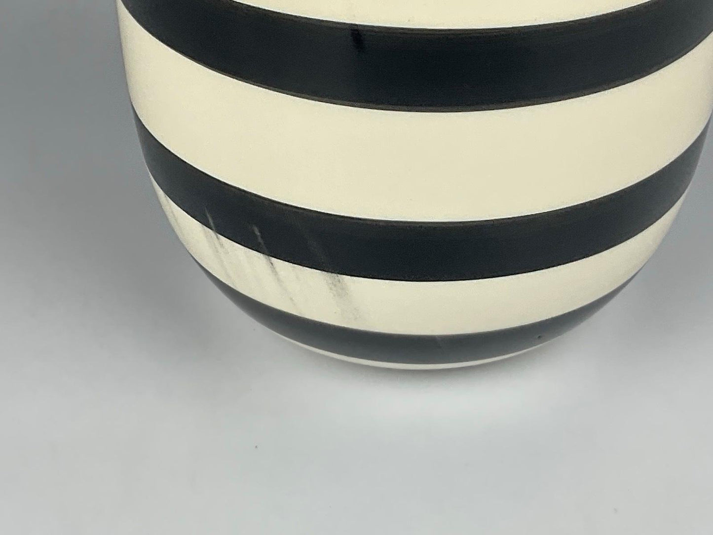 Kähler Omaggio Vase schwarz weiß Medium Höhe 20cm