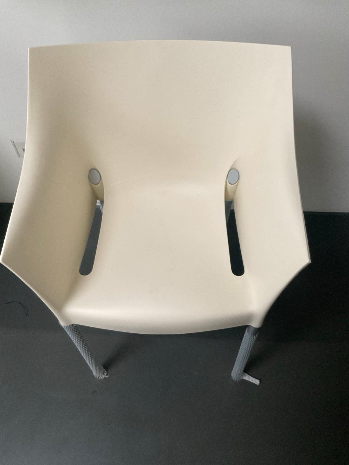 Kartell Stuhl Dr. No weiß