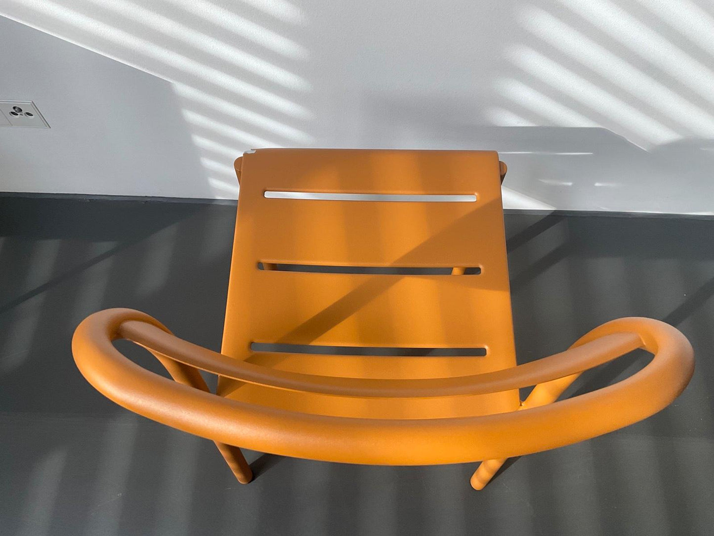 Muuto - Linear Steel Side Chair Burns orange - Gartenstuhl