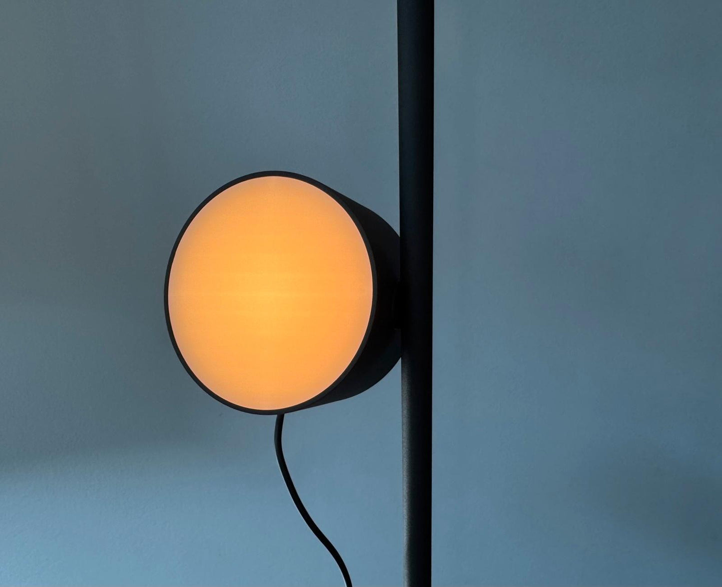 Muuto Post Stehlampe (Floorlamp) schwarz