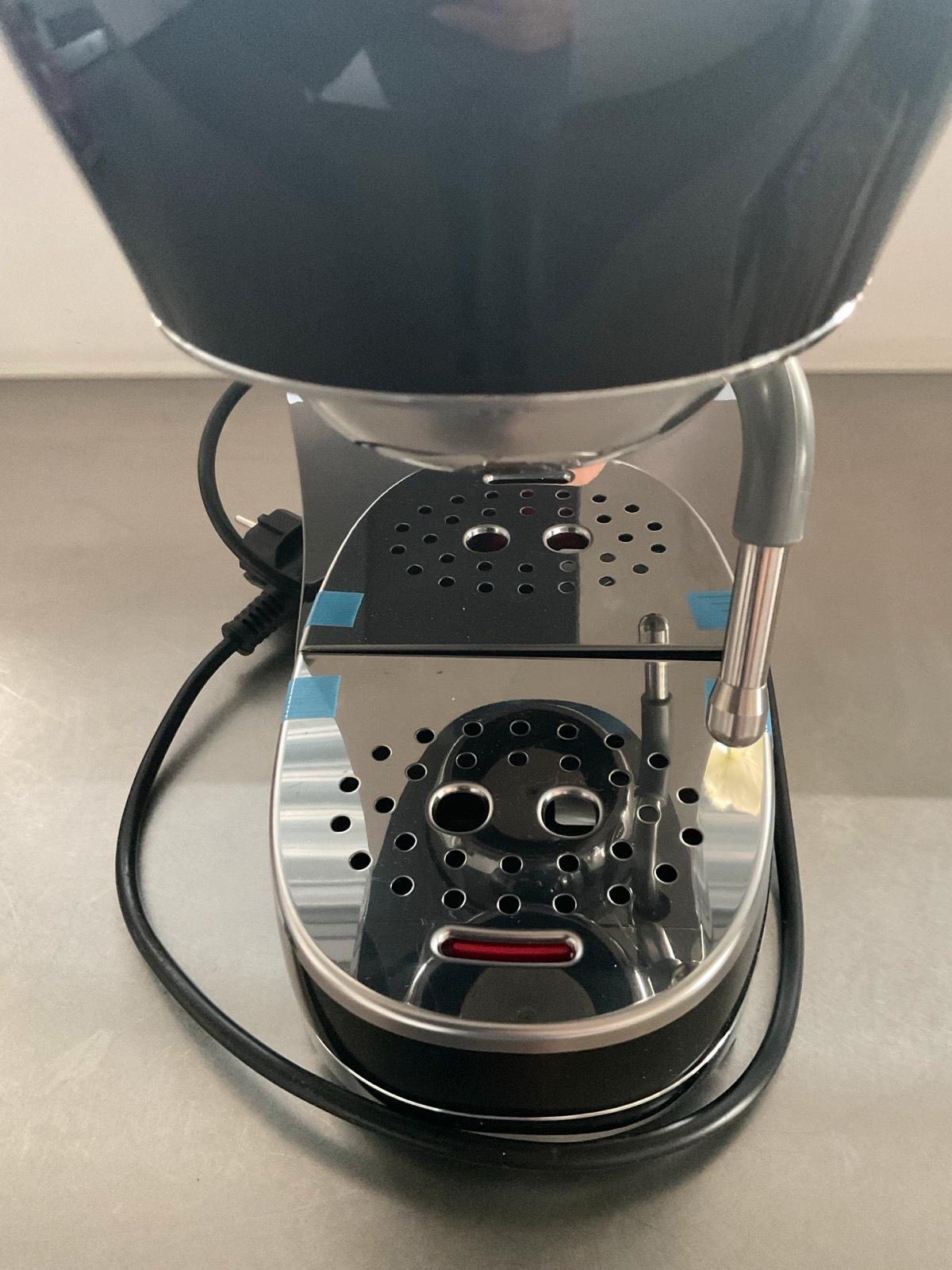 SMEG Espressomaschine schwarz