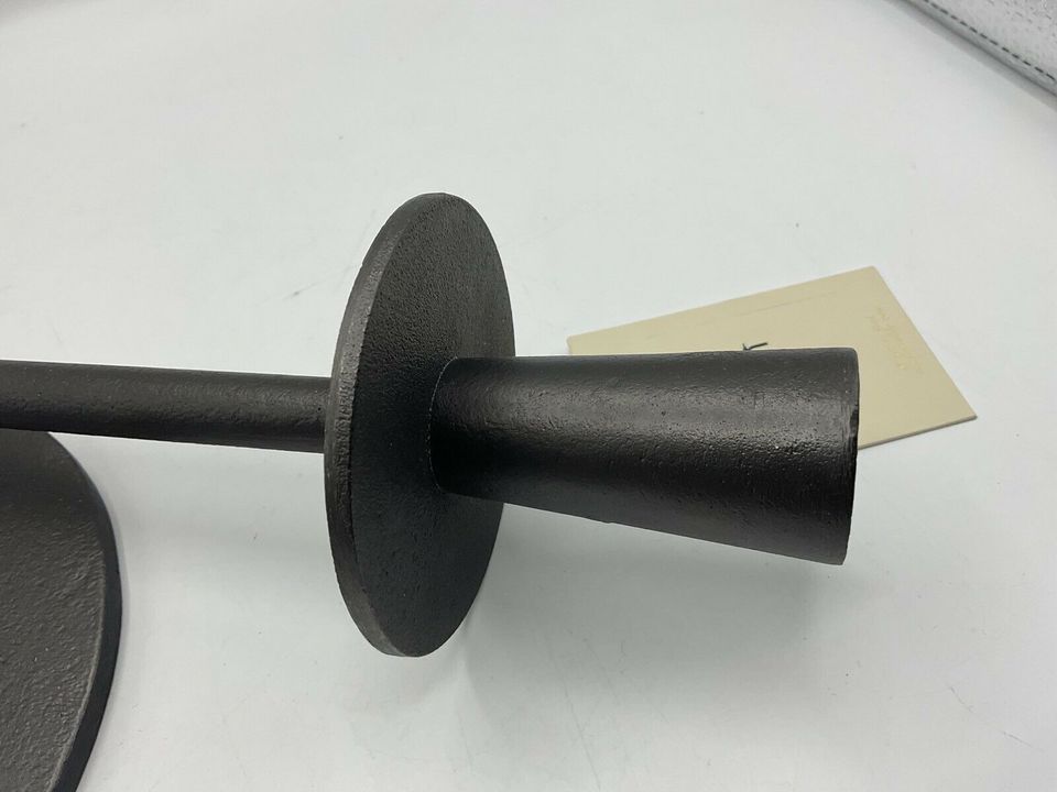 Ferm living Hoy Casted Candle Holder - schwarz - medium