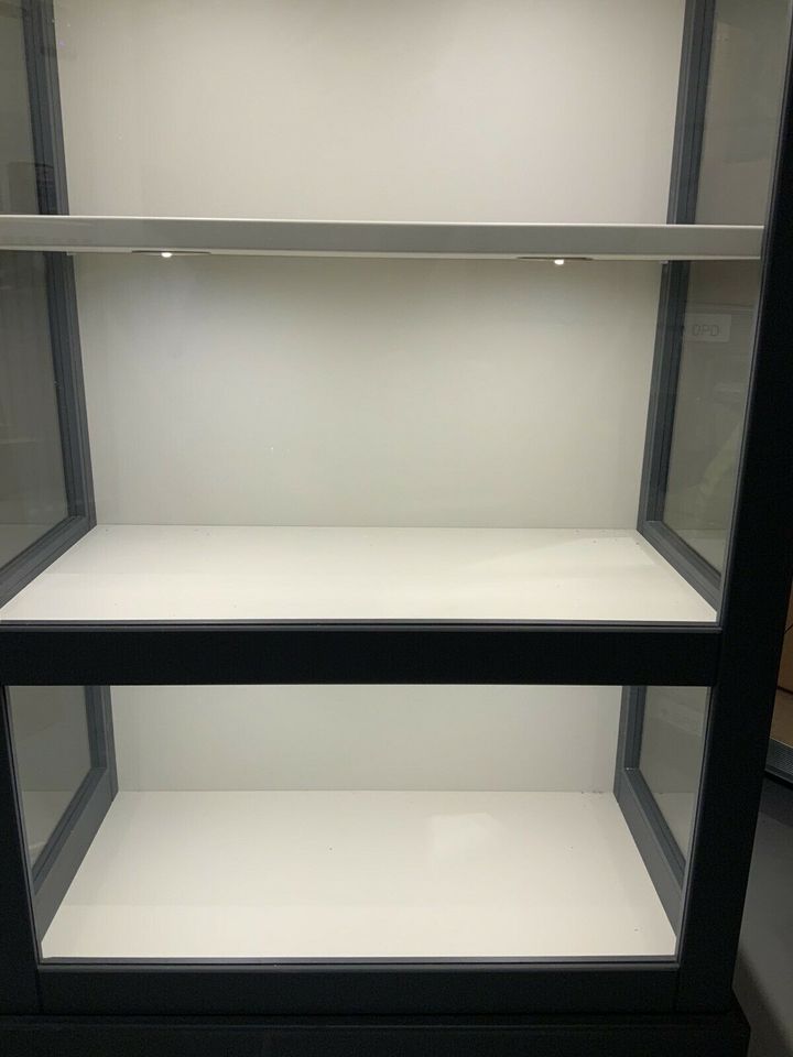 Kay Bojesen Glasvitrine aus dem Hause Rosendahl