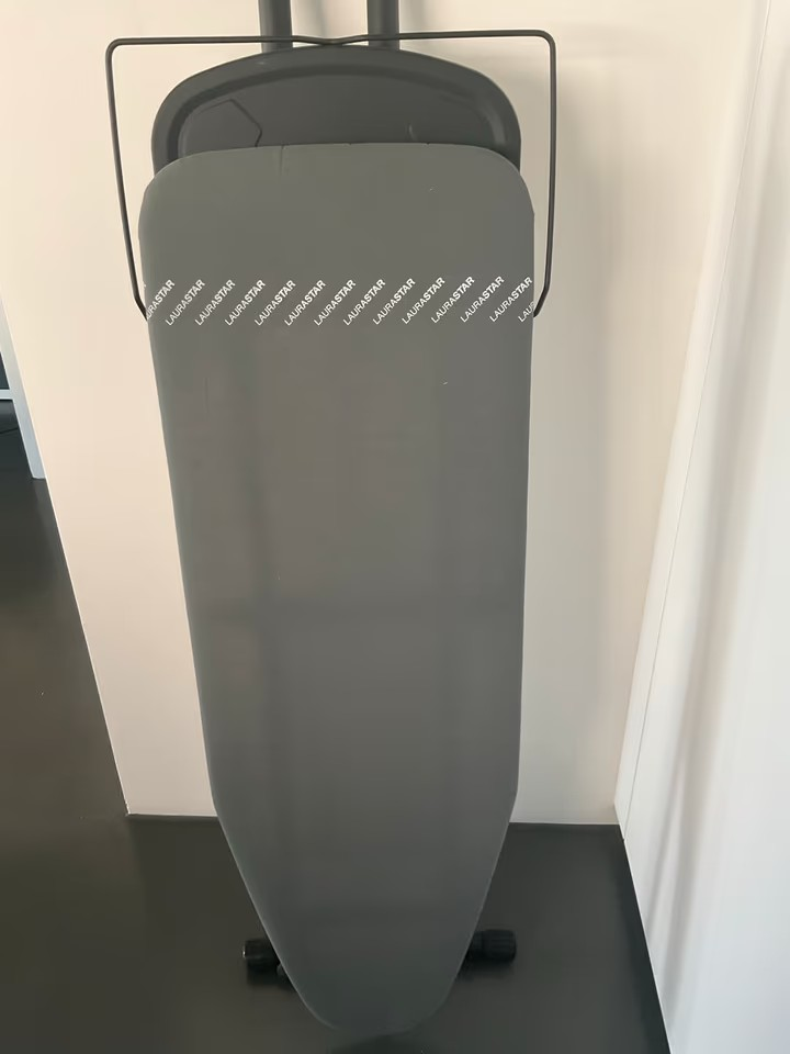 Laurastar Bügelbrett grau