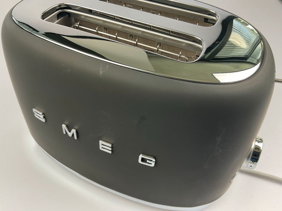 SMEG Toaster schwarz matt 2 Schlitz