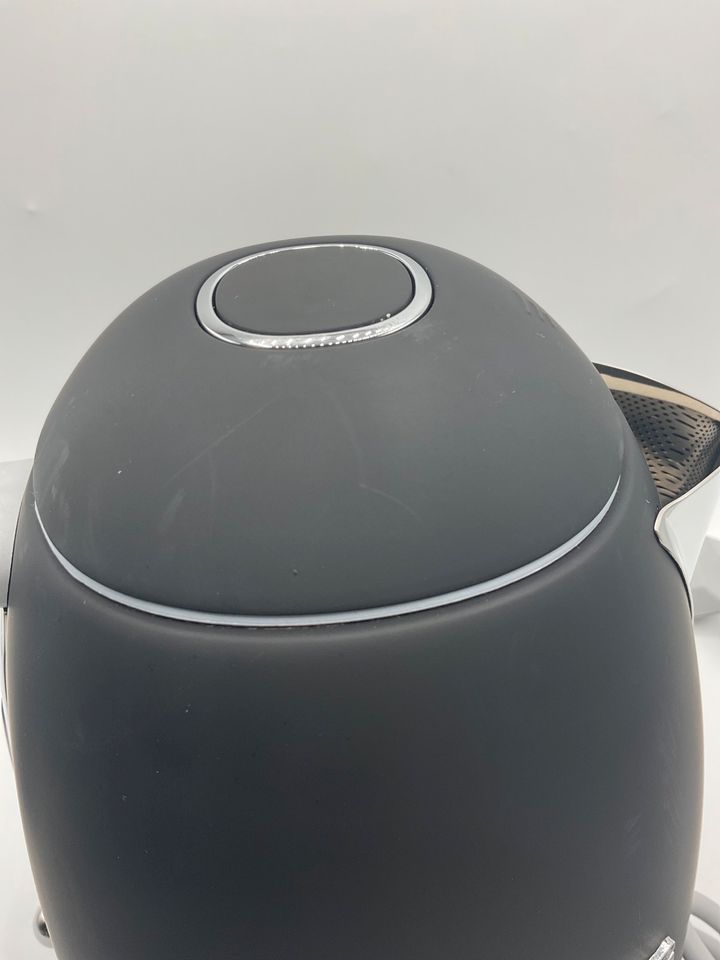 Smeg Wasserkocher schwarz matt