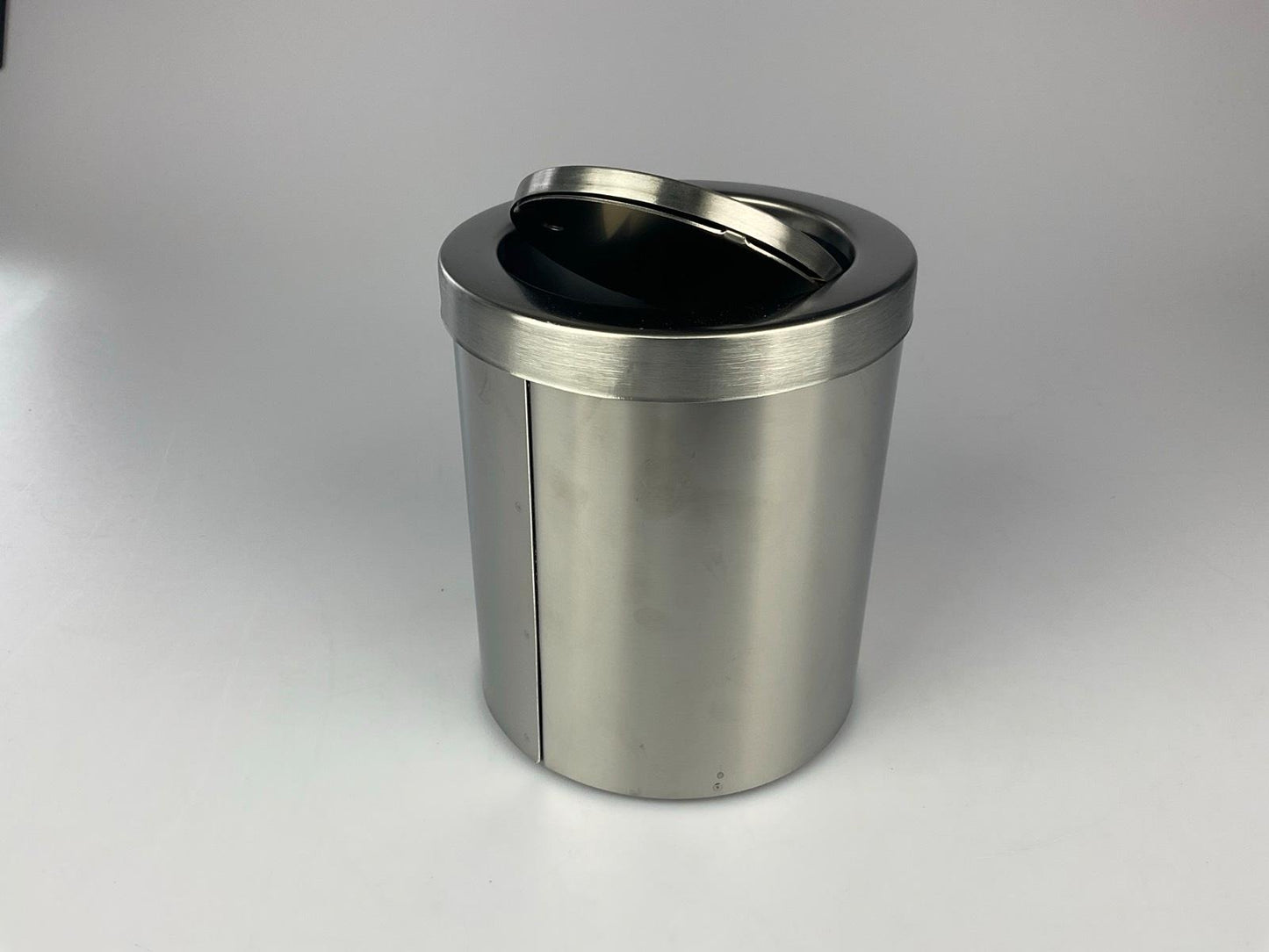 Decor Walther Mülleimer mit Schwingdeckel Edelstahl matt DW1240