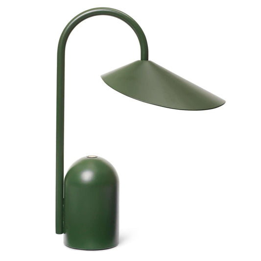 Ferm Living Arum tragbare Leuchte grass green
