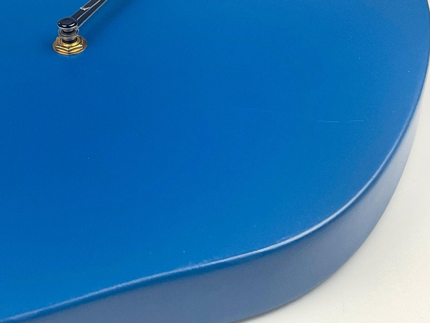Ferm living Melt Wanduhr blau