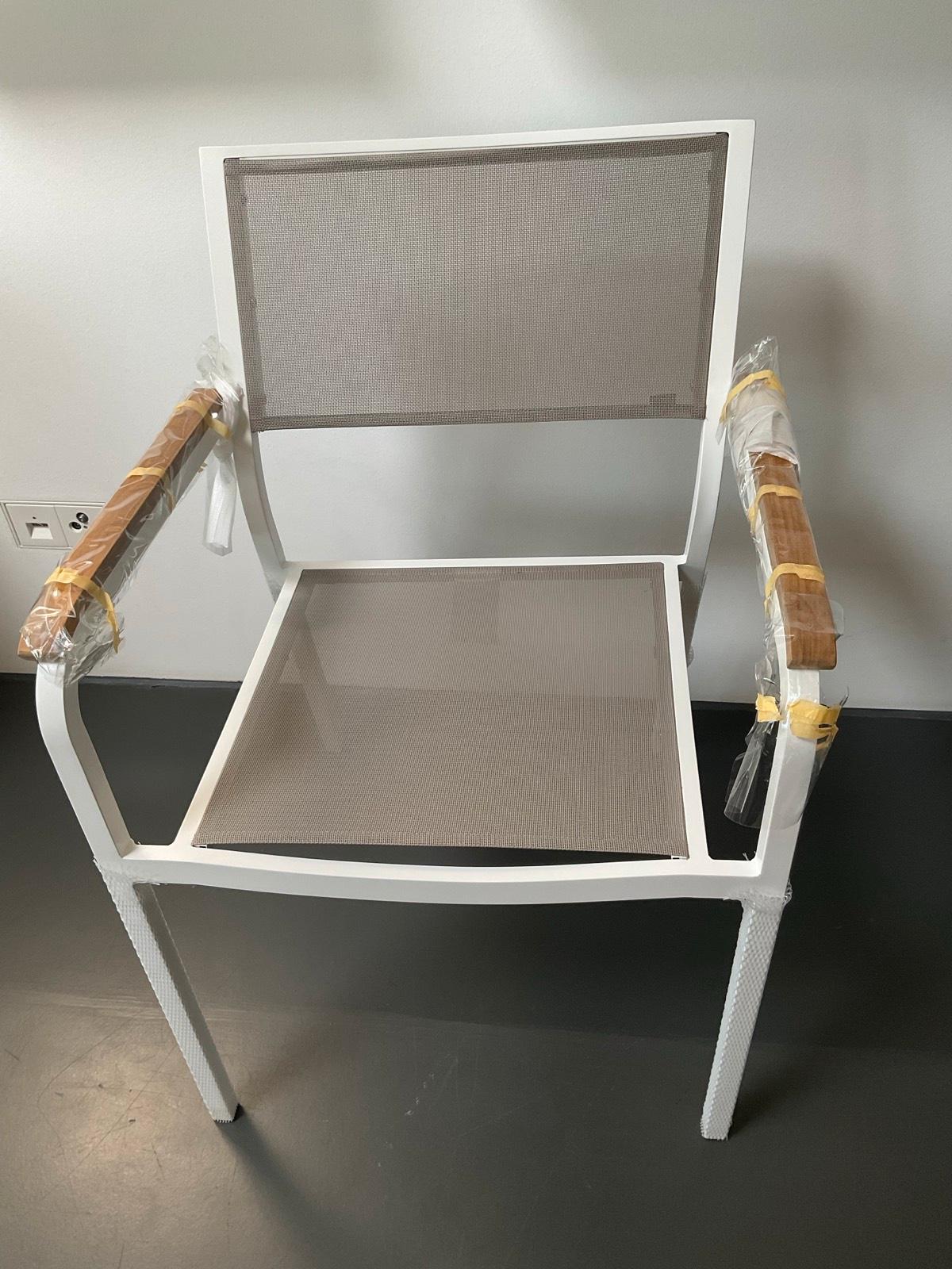 Jan Kurtz Stapelstuhl LUX Alu weiß Bezug taupe