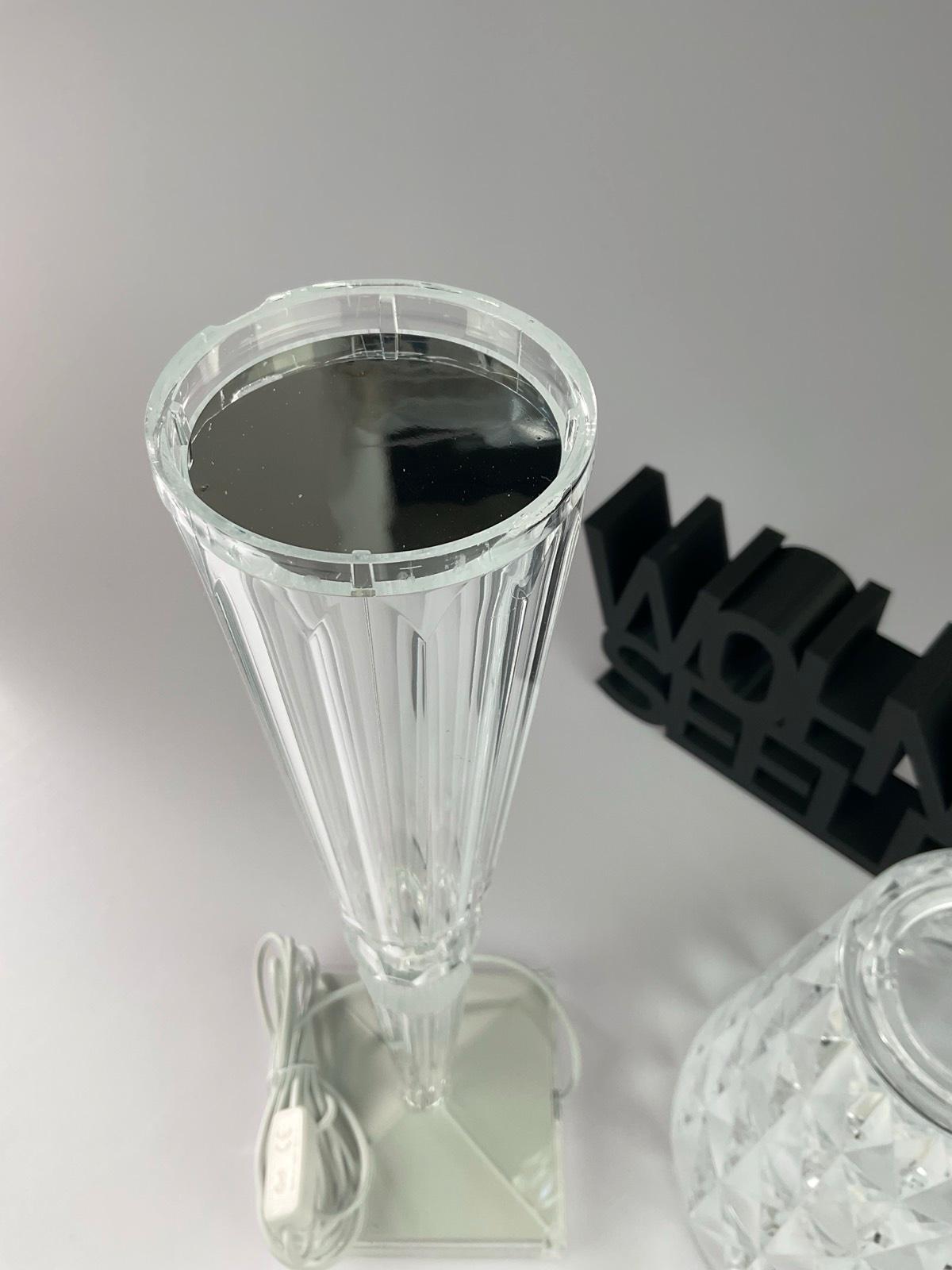 Kartell Big Battery mit Kabel glasklar