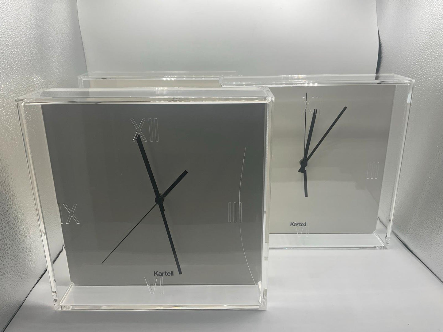 Kartell Tic Tac weiß Uhr
