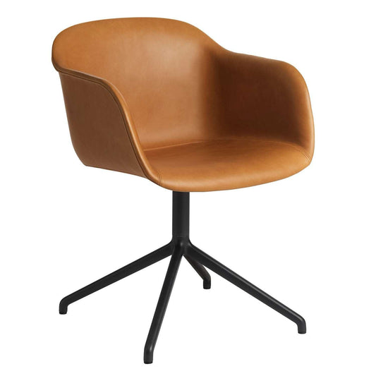 Muuto Fiber Chair Drehstuhl schwarz/cognac