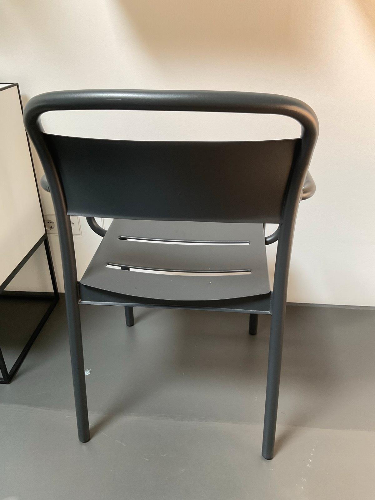 Muuto Linear Steel Armchair black