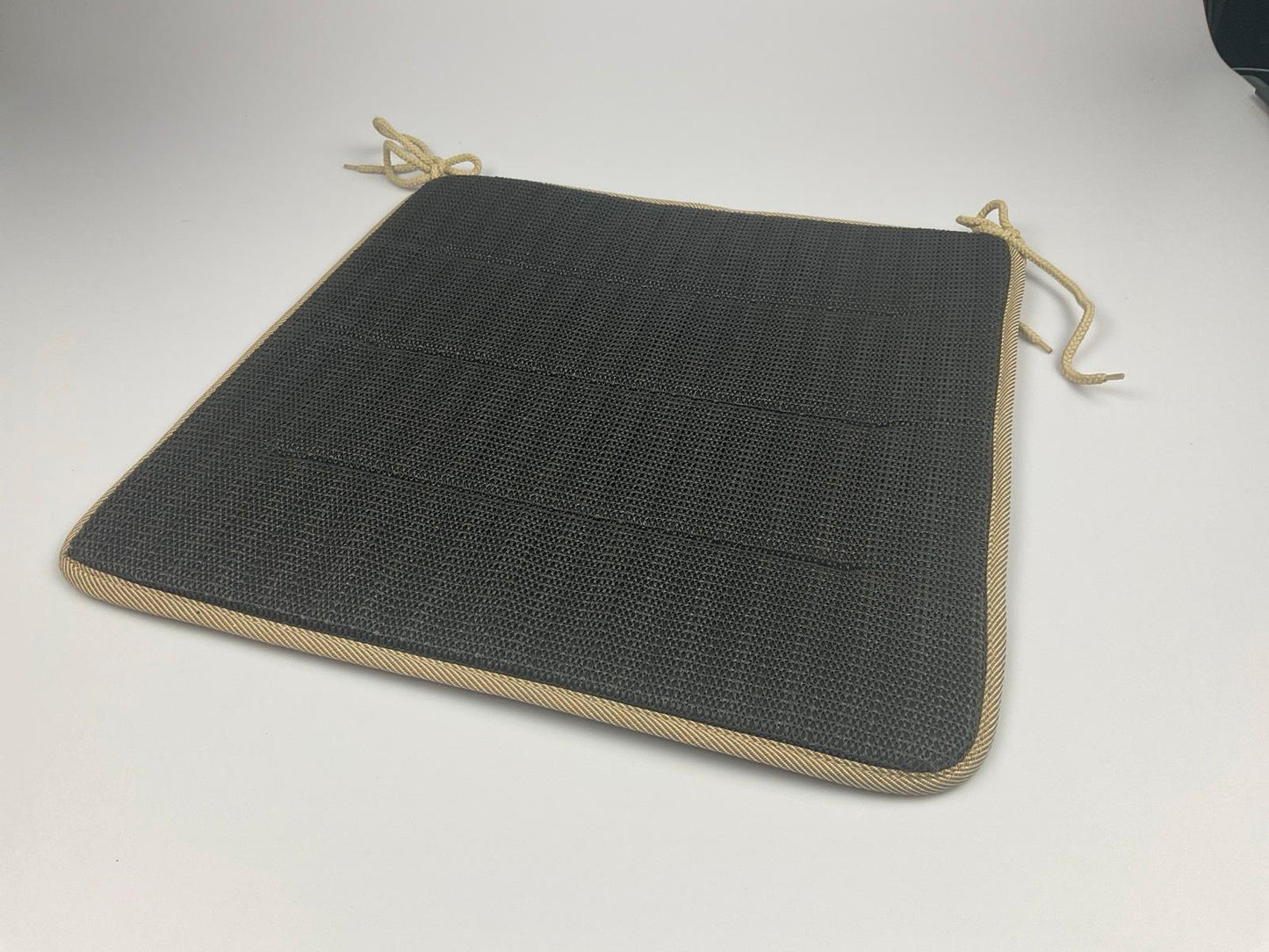 Muuto Linear Steel Sitzkissen 40 x40 cm