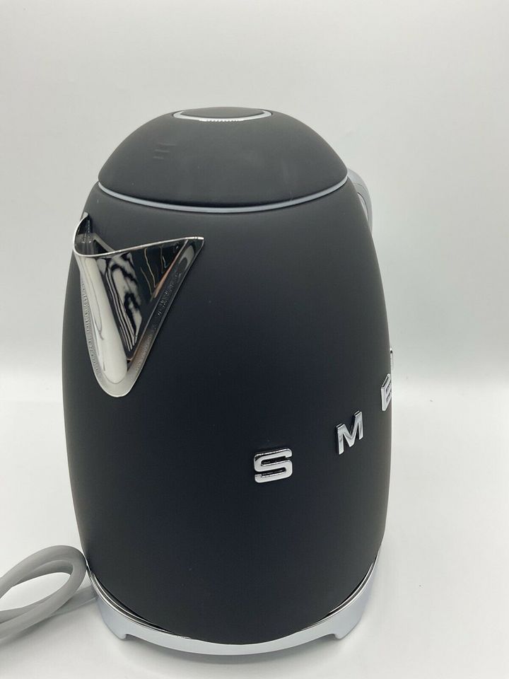 Smeg Wasserkocher schwarz matt